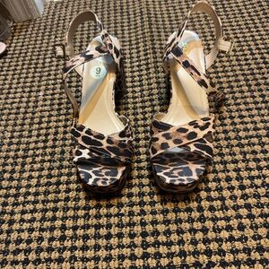 Stylish Leopard Print Sandals for Women